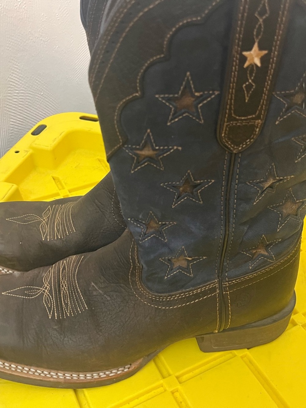 Durango Chestnut Brown & American flag Work Boot - Label Detail size 12 M